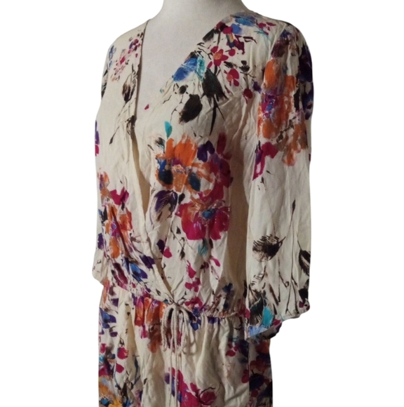 Umgee Bright Floral Bell Sleeve Flowy Romper Cotton Blend Size Medium - Picture 8 of 12